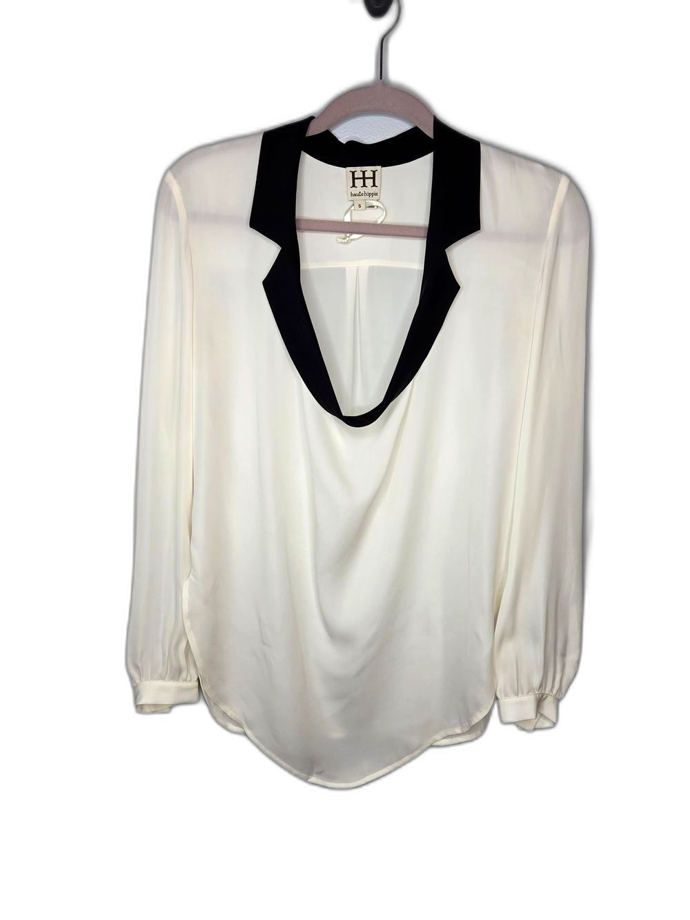 haute hippe 100% Silk Cream Blouse with Black Notch Collar